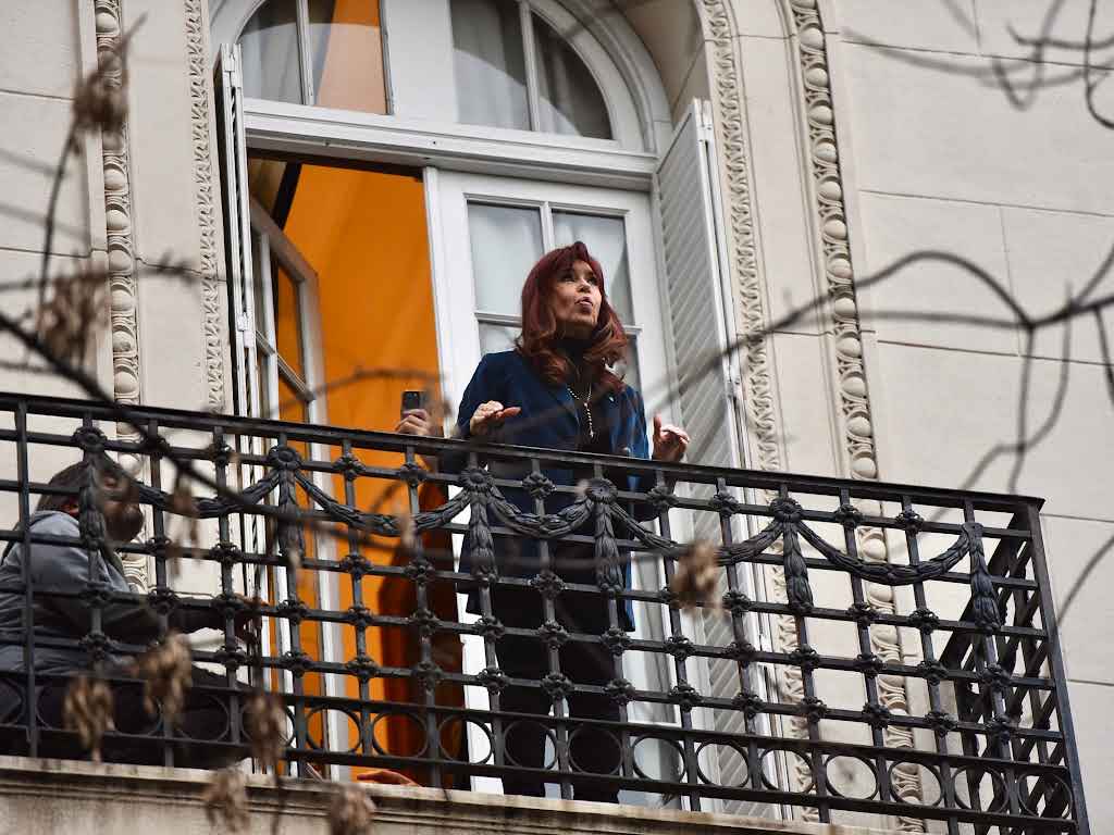 La justicia pone bajo la mira el departamento de Cristina Kirchner como parte del decomiso en la causa Vialidad