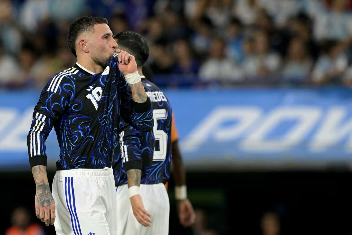 Buenas noticias para la Scaloneta; se conoció la decisión de la FIFA sobre la sanción a Otamendi